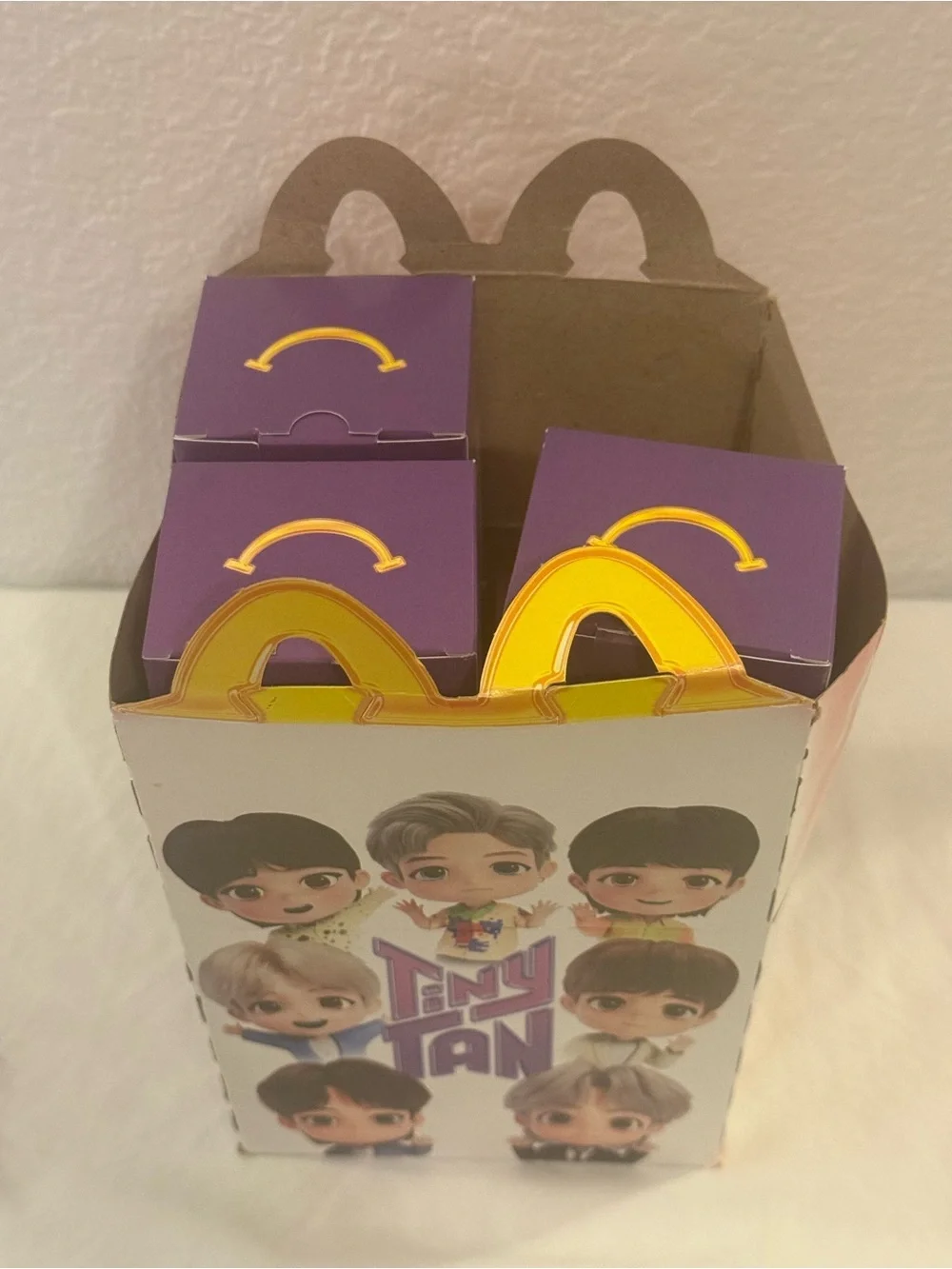 BTS McDonaldâs TinyTAN Figurine Set + Happy Meal Box, Stickers & FREE Tote Bag - Picture 8 of 12